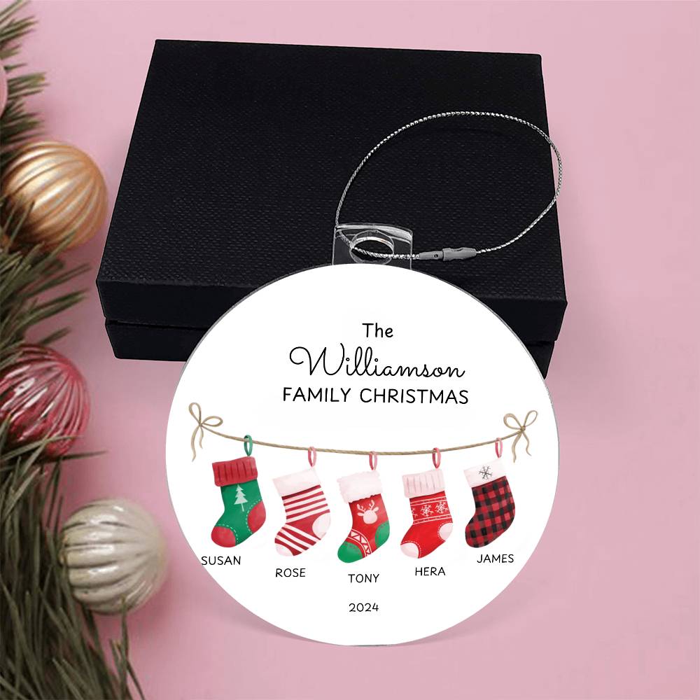 Family Christmas ornaments, Personlize with Family last name and family members name